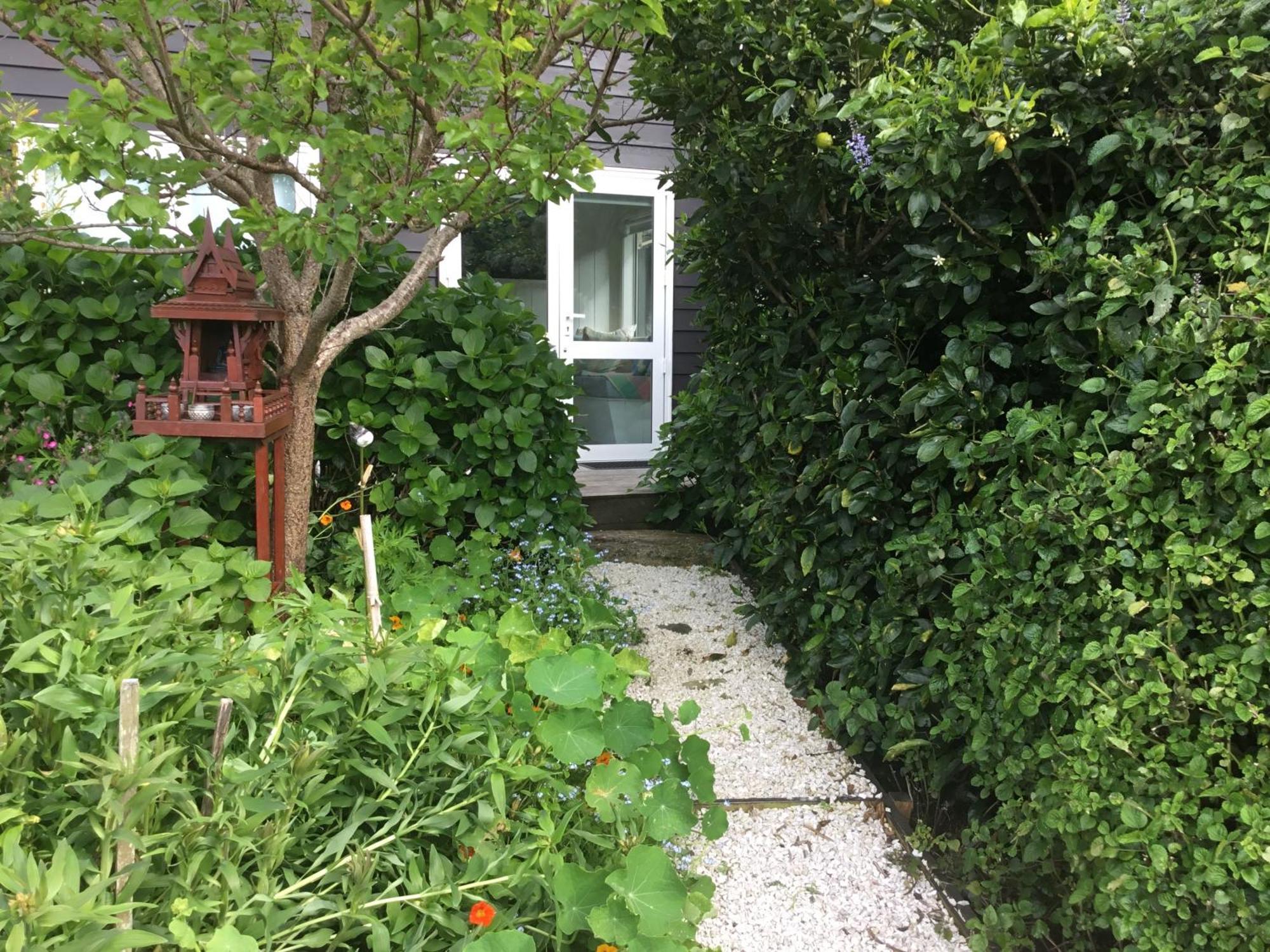 Hahei Kereru Cottage Bagian luar foto